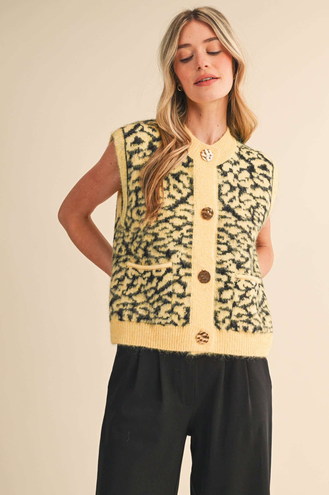 &MERCI - Wholesale Sweater Vest - Women's - LEOPARD KNIT SWEATER VEST MSW112402