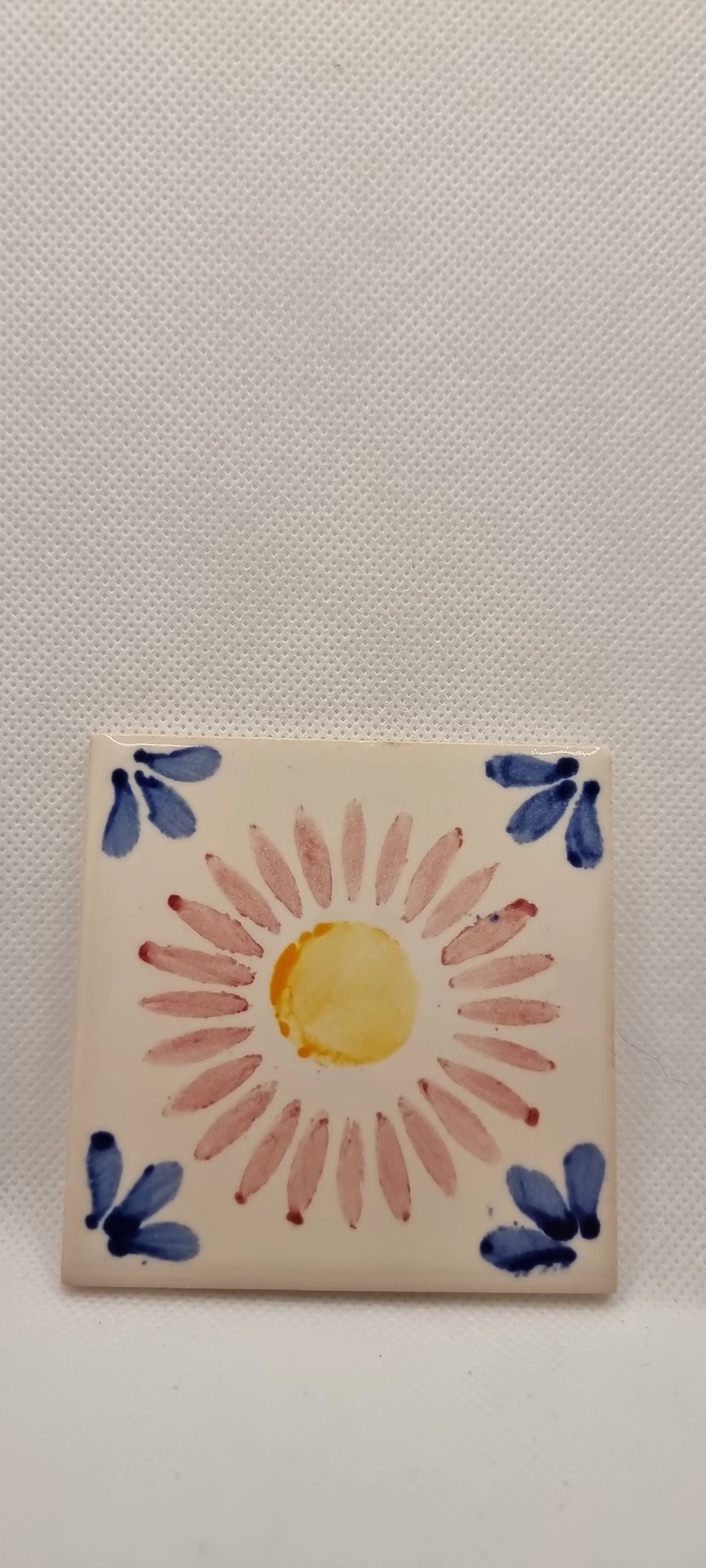 Hazbruk Ceramics - Venta al por mayor Marcos de fotos - Solo Strokes: marco de exhibición de un solo azulejo5