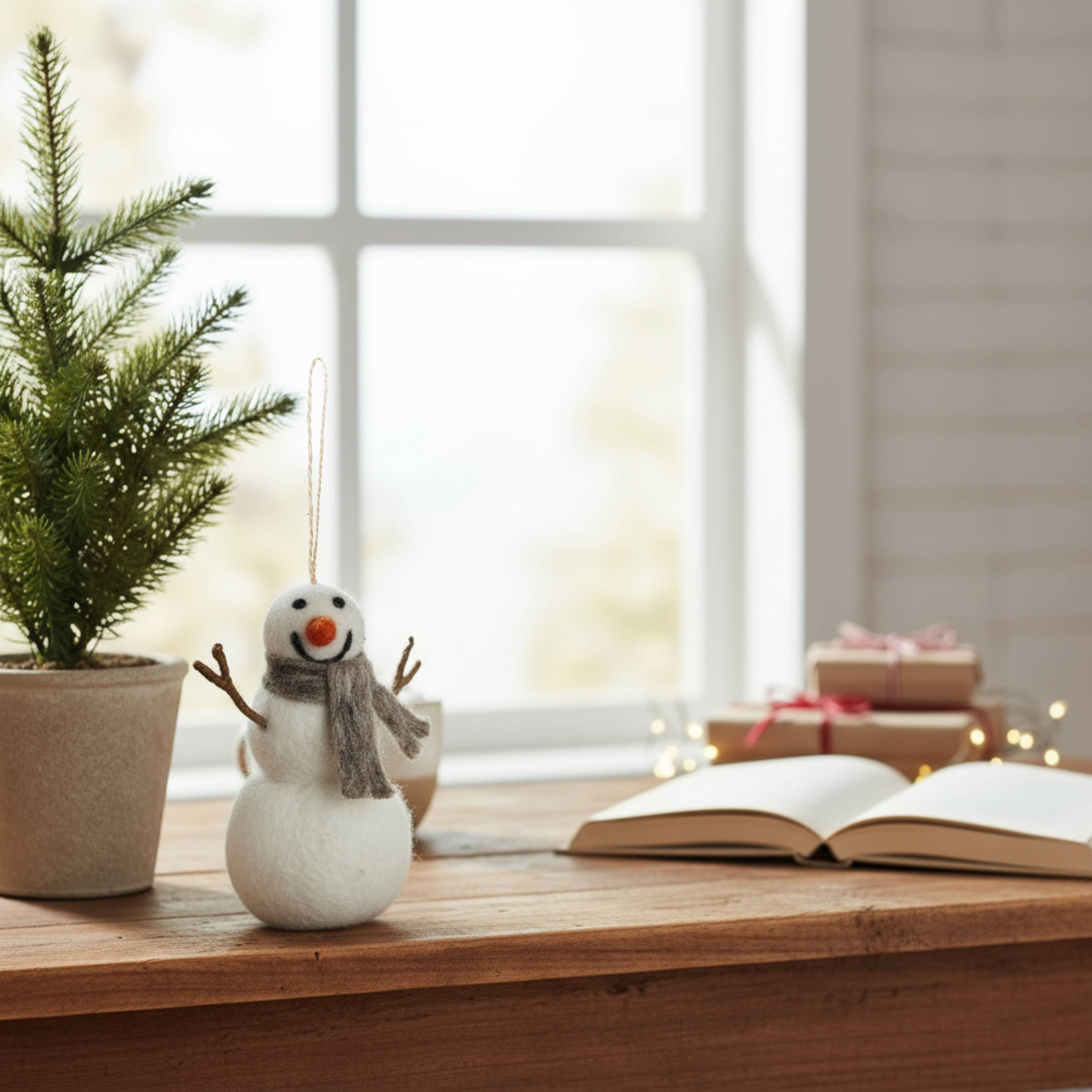 Felt So Good - Venta al por mayor Adornos - Muñeco de nieve Norman colgante de fieltro biodegradable hecho a mano5