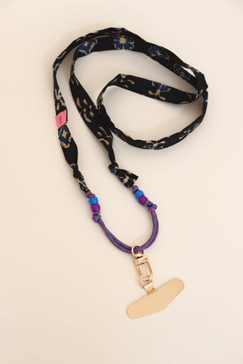 Maho - Wholesale Phonecase Strap - César Black Flowers11