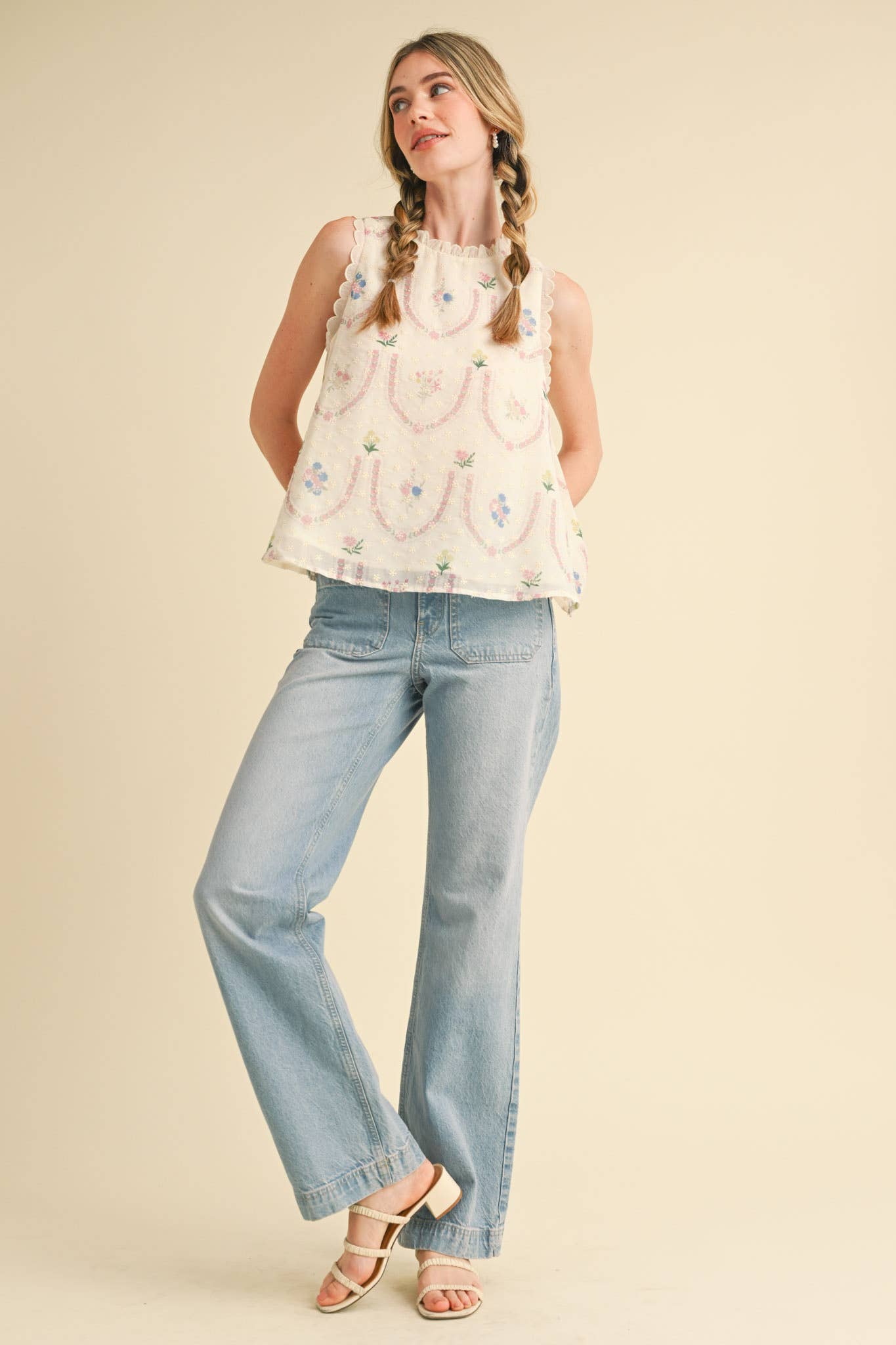 &MERCI - Vendita all'ingrosso Camicetta - Donna - TOP BABYDOLL CON RICAMO FLOREALE MTP400638