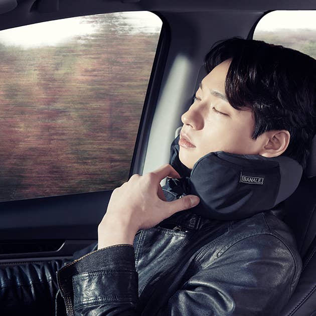 Banale - Wholesale Travel Pillow - Omni Pillow12