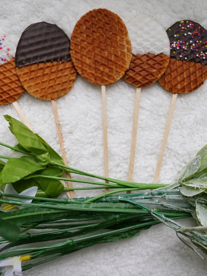 Mini Stroopwafel Lollipops for wholesale by Lancaster Stroopie Co.