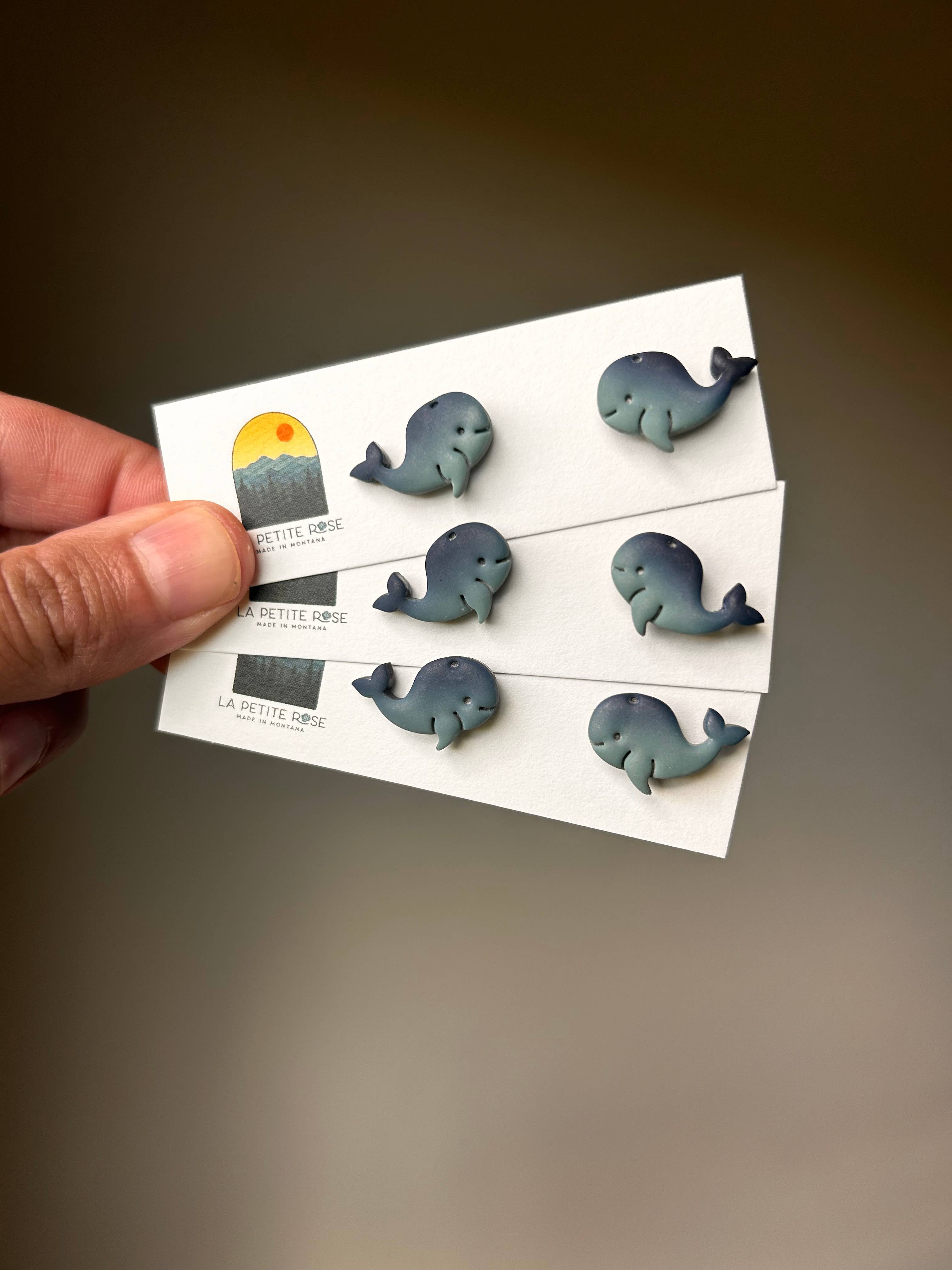 La Petite Rose LLC - Wholesale Hangende/ronde oorbellen - Orka Walvis Hangers, Vuurtoren Hangers, Orka Oorknopjes2