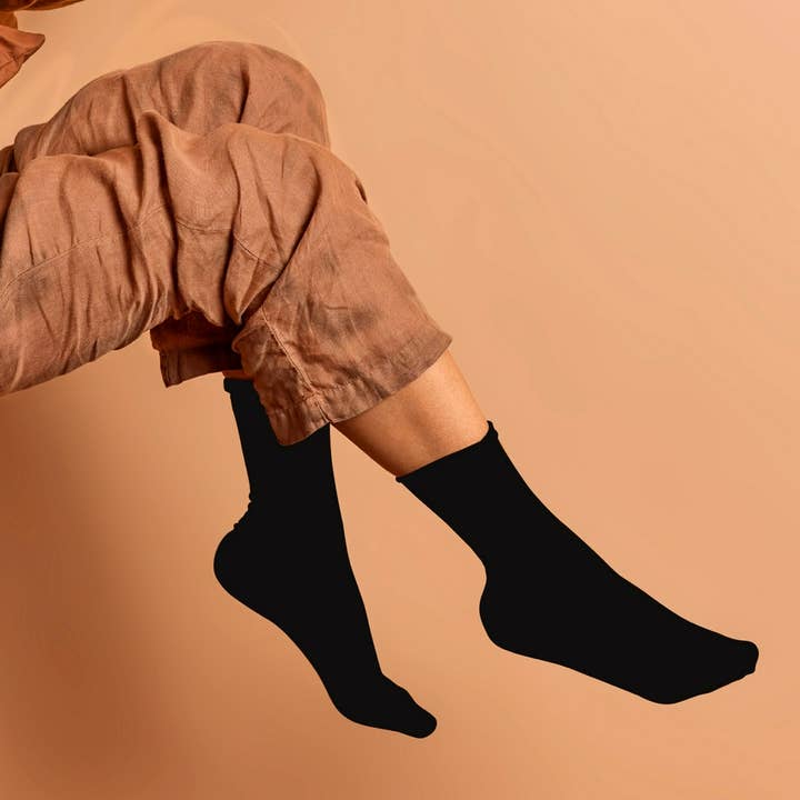 CALCETINES CLÁSICOS DE MUJER para venta al por mayor de Winprod