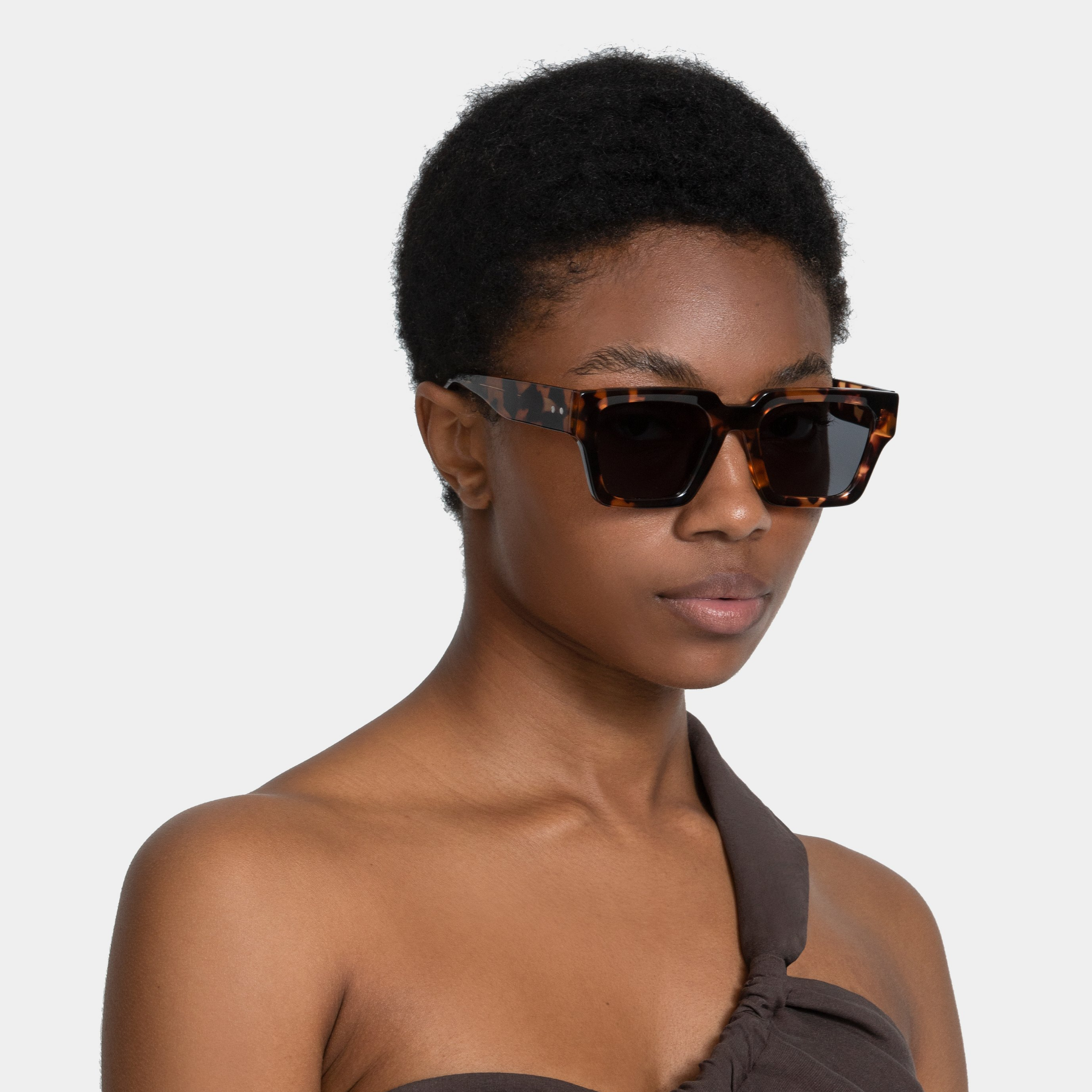 DE-SUNGLASSES - Wholesale Sunglasses - Women's - Monday Tortoise3