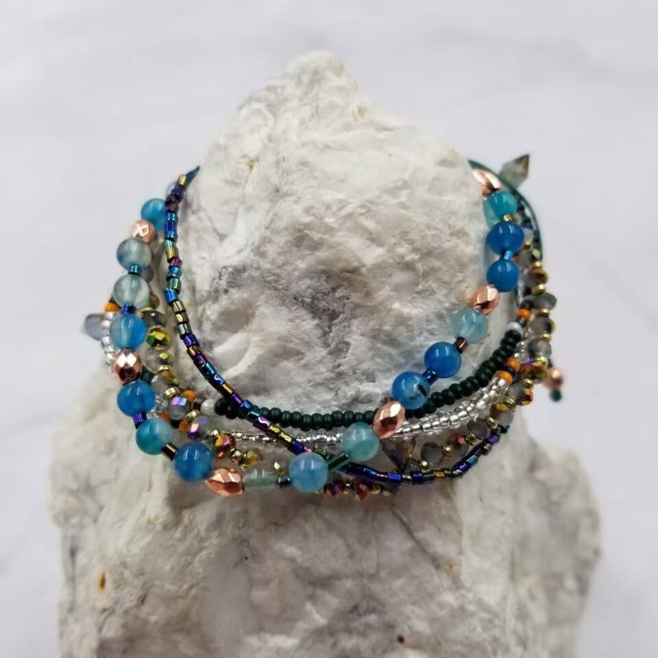 The Pretty Jewellery - Vente Bracelet de perles - Bracelet en perles de pierre ajustable en couches1