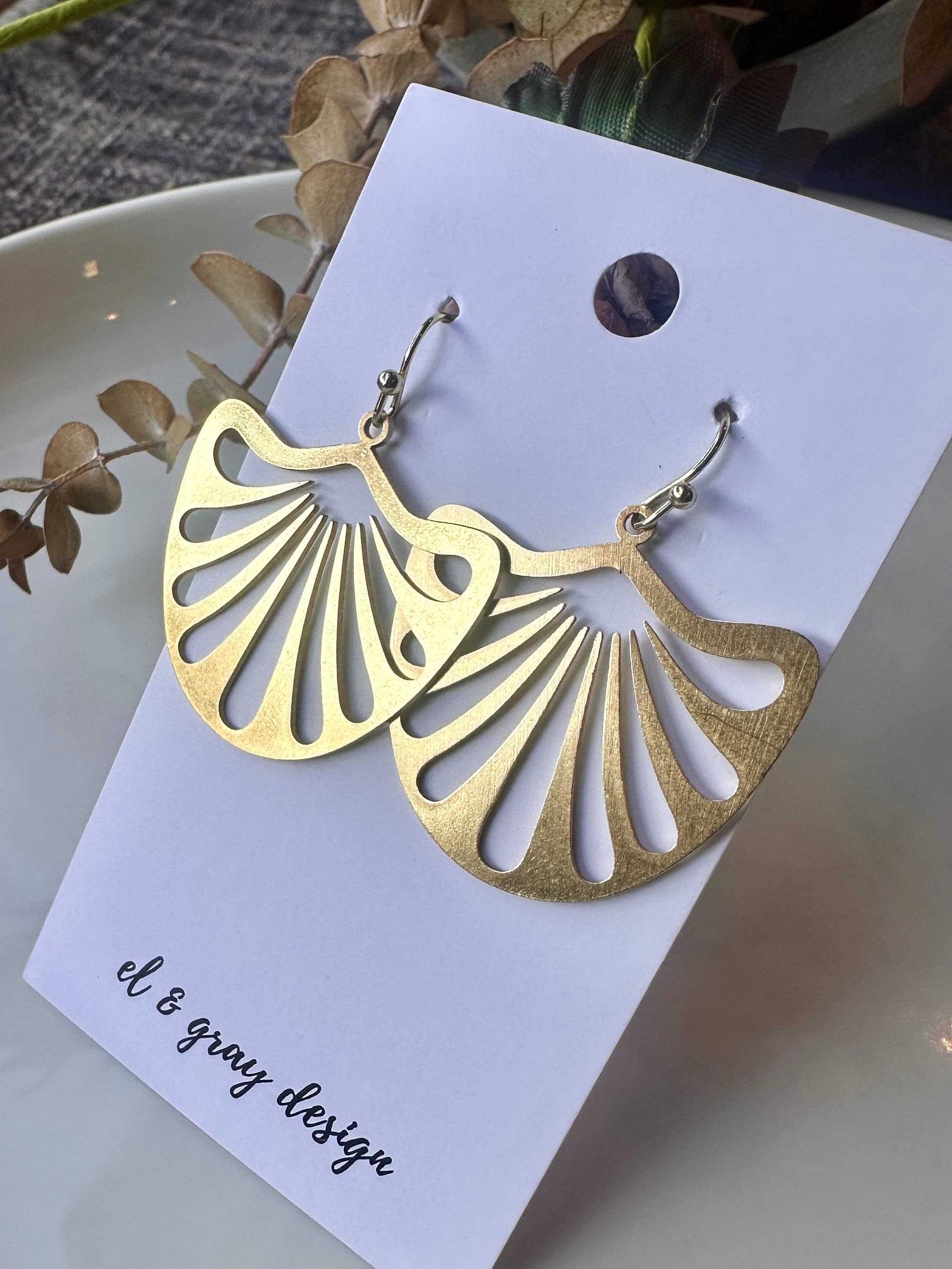 El & Gray Design - Wholesale Dangle Earrings - Pella Flower Earrings - Gold Metal4