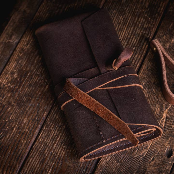 Craft and Lore - Wholesale Humidor/Cigar Accessory - Rustic Leather Pipe Roll16