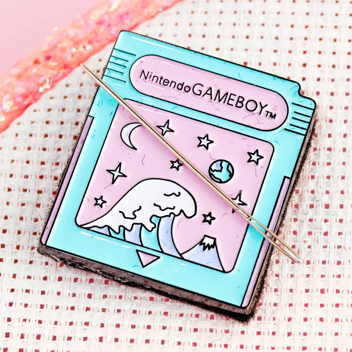 Retro Game Needle Minder Magnet for wholesale by Glitterland