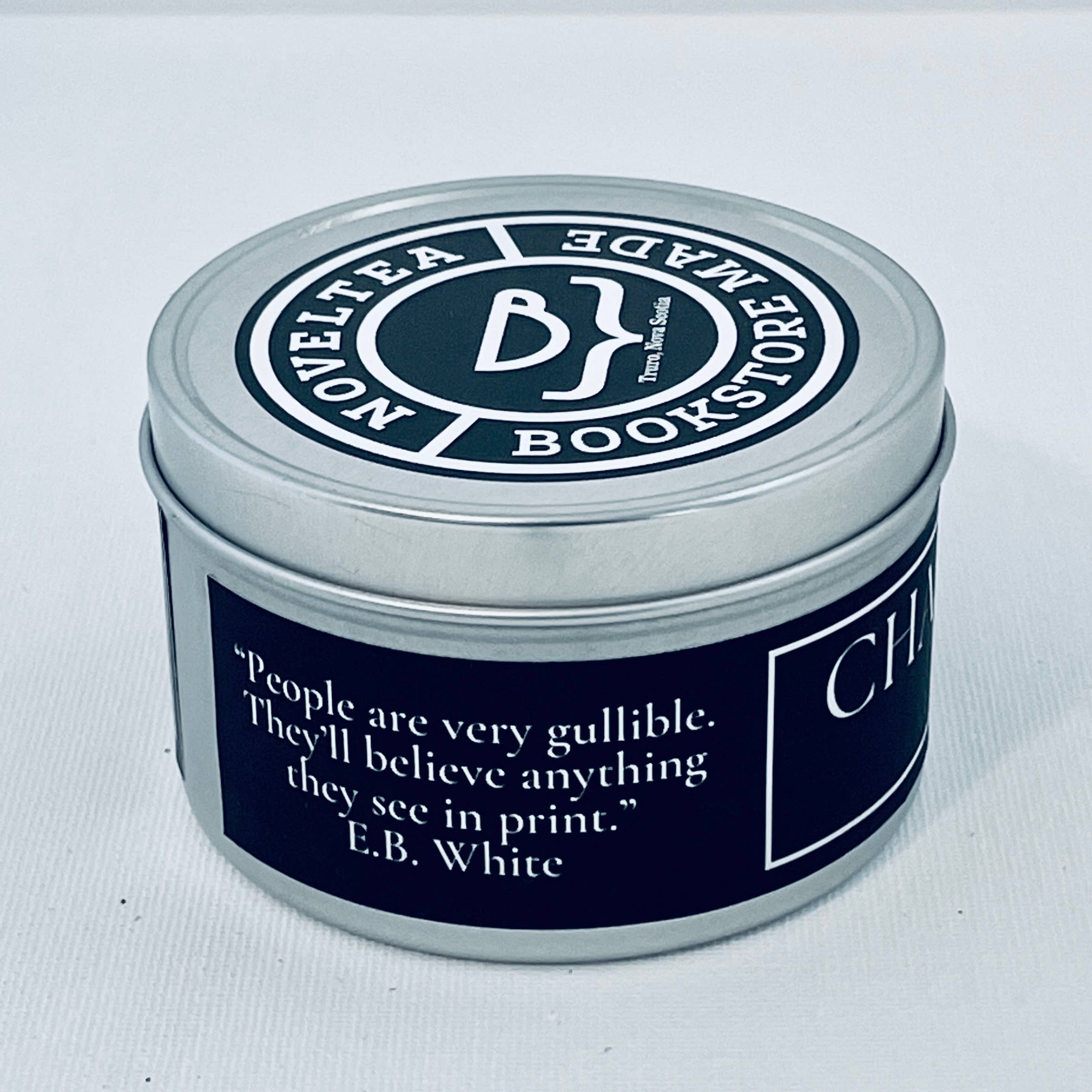 NovelTea Bookstore & Gifts - Venta al por mayor Vela aromática de viaje - Vela Black Label con aroma a miel Winnie the Pooh1