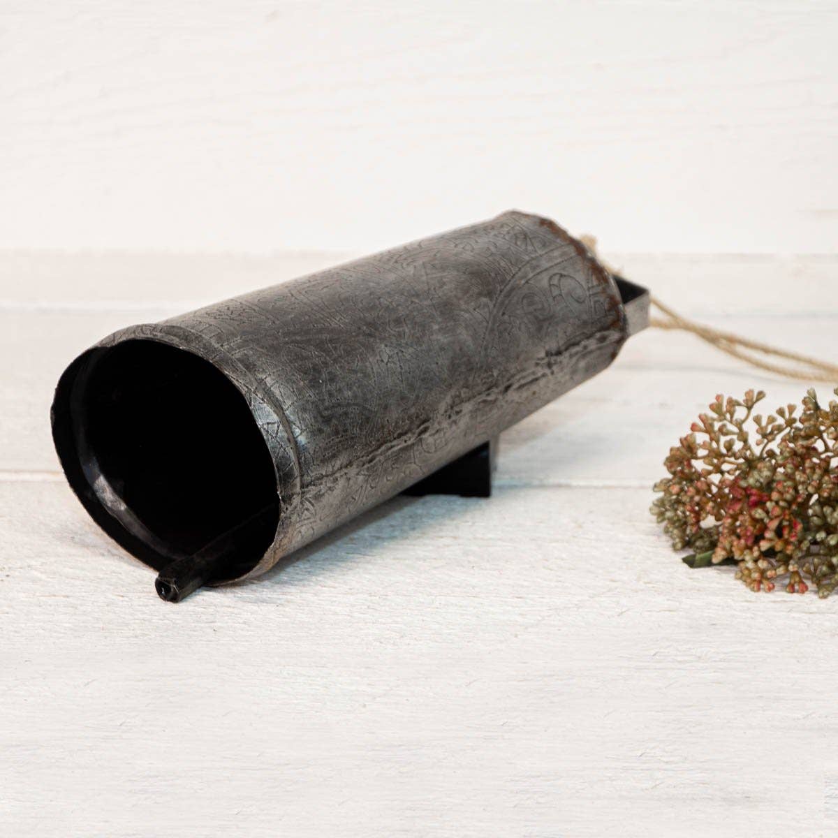 Antikas - Wholesale Bell - Decorative Grey Iron Cowbell - H.20cm0