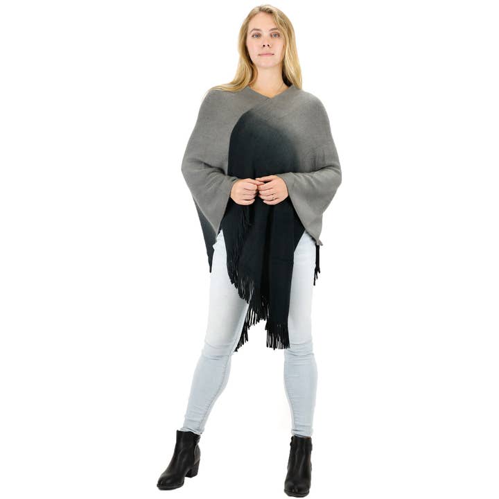 TAPA fashion - Venta al por mayor Poncho - Mujer - PONCHO 316 CON FLECOS DEGRADADOS EN DOS TONOS (6 PIEZAS)