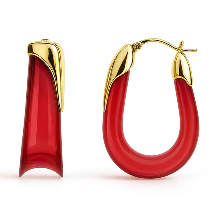 Boucles d'oreilles créoles en lucite sculptée avec pierre de naissance en forme de U pour la vente par Gold & Honey