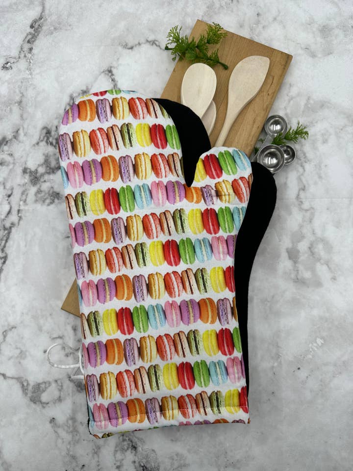 Oven Mitts Macaroon. One PAIR of oven mitts. for wholesale by MS Creations