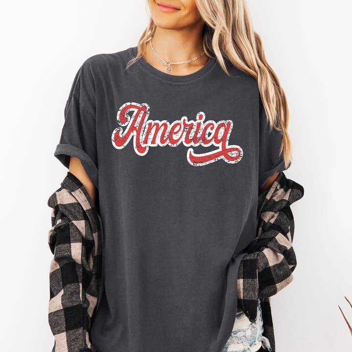Amerika, Röd Vit Patriotisk USA 4 juli T-shirt för wholesale av Refinery Number One LLC