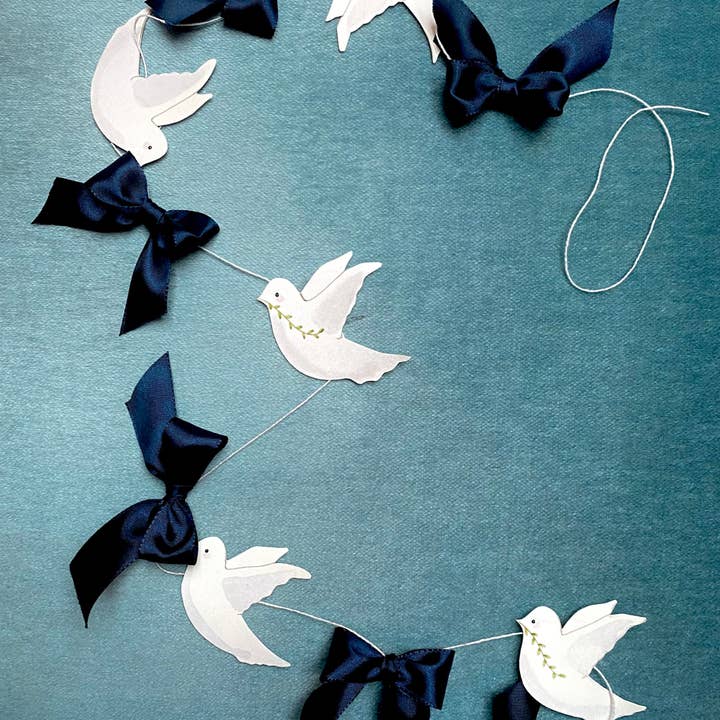 Tall Hat Tales - Wholesale Cutouts - Juleklip Hvide Duer3