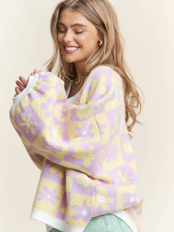 Haut en tricot à carreaux floraux pour la vente par J.NNA