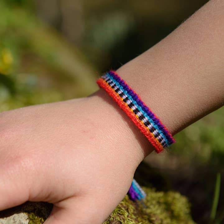 HUAIRURO - Wholesale Woven/Braided Bracelet - Set of 50 assorted Brazilian bracelets