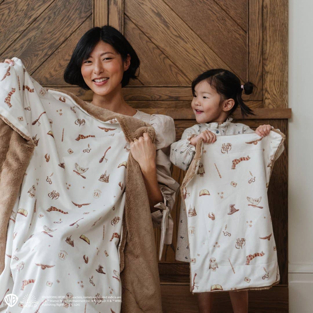 Saranoni - Wholesale Throw Blanket - Wizarding World™ Charm Minky/Lush5