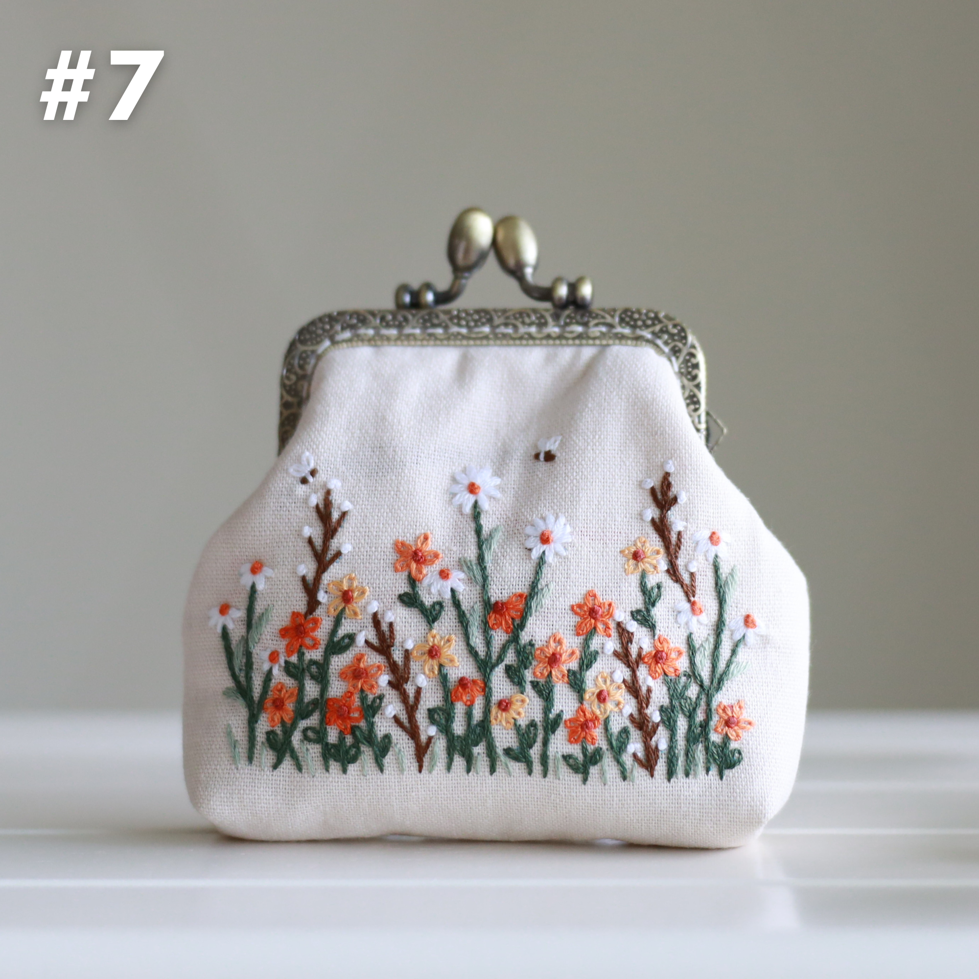 Finer Embroidery – wholesale Myntväska - Dam – Vintage blommig handbroderad portmonnä med spänne6