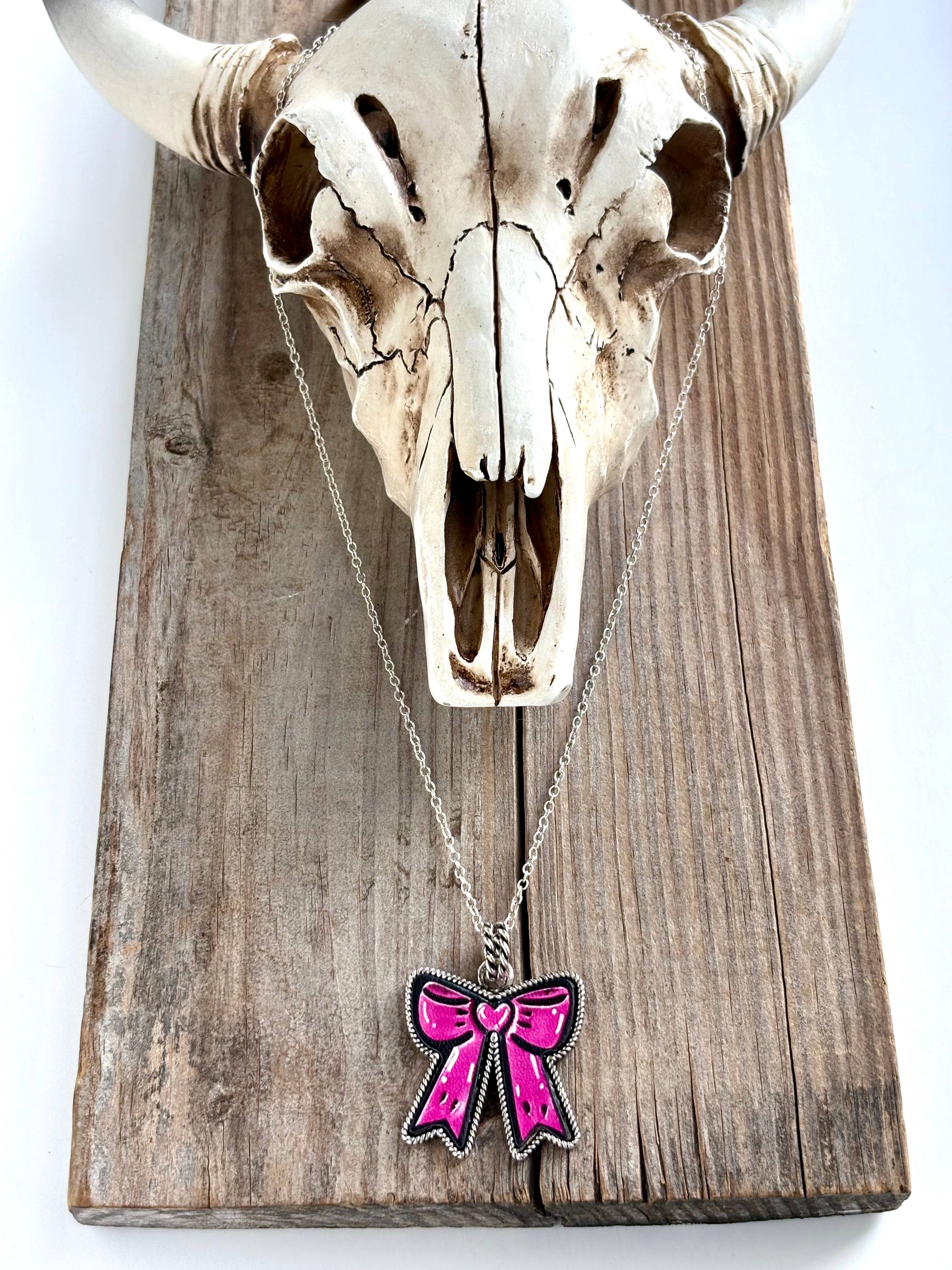 Boho Ranch Shop - Vente Colliers à pendentif - Collier à chaîne avec pendentif en cuir de style occidental3