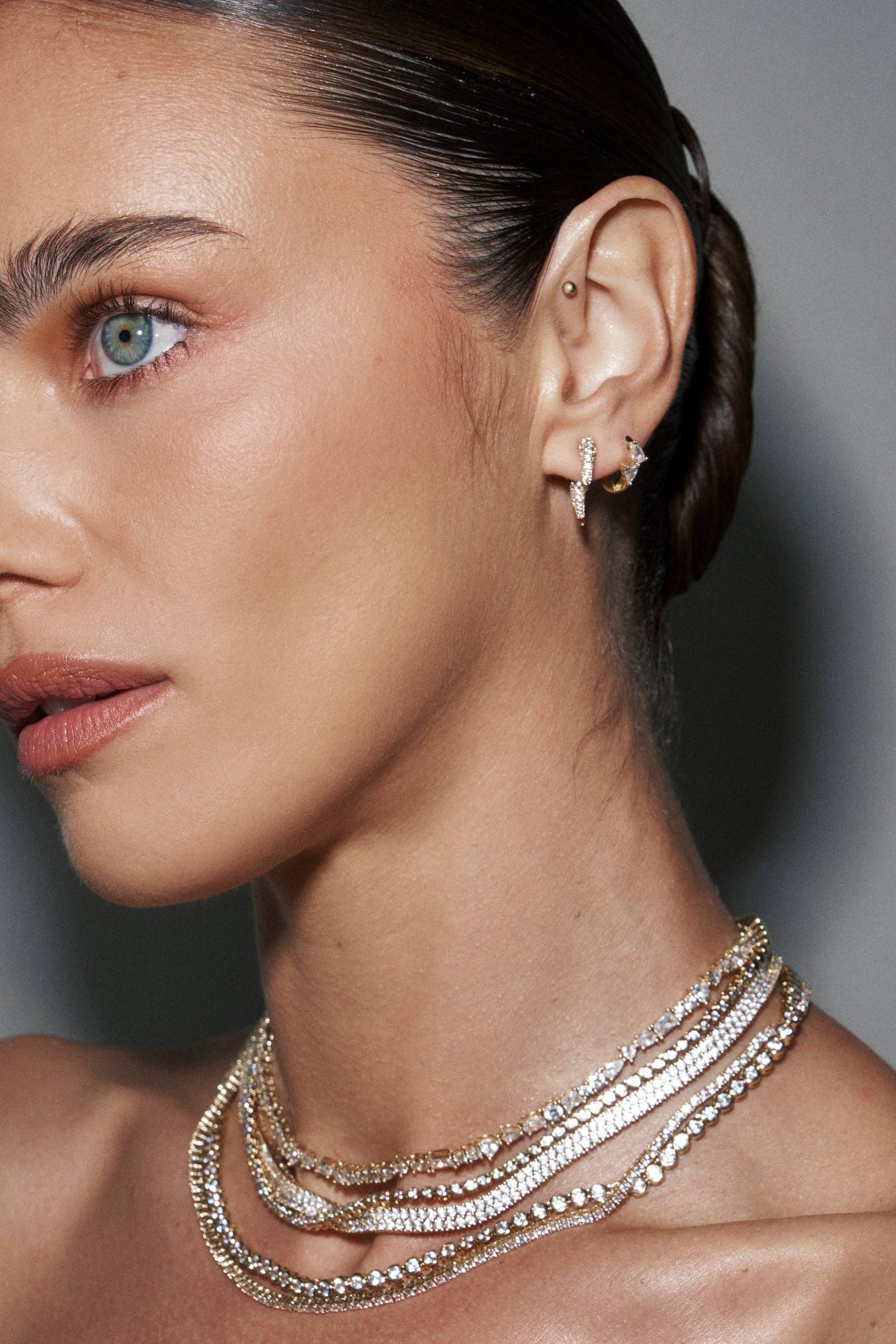 Lili Claspe – Engroshandel Huggie-øreringe – Bryn Huggies5