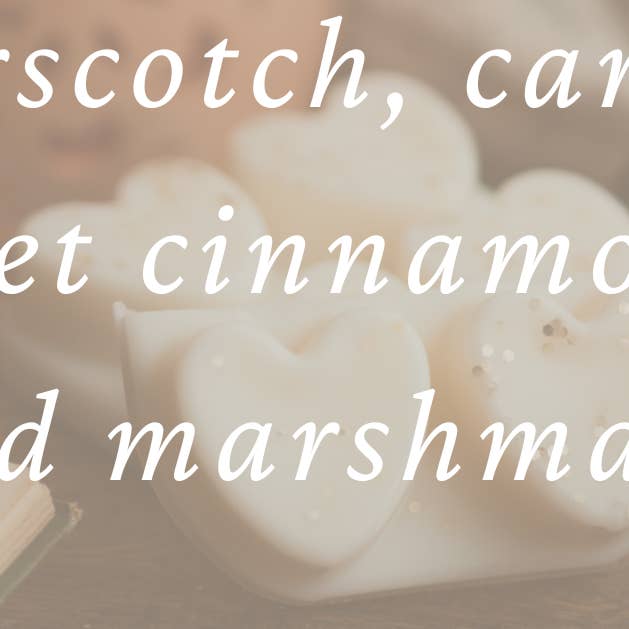 La cire de soja à clapet en forme de cœur parfumée à la cannelle et à la guimauve fond pour la vente par Meleri and Maple Co