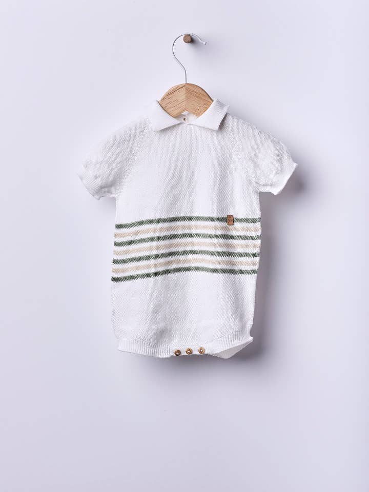 Macacão polo de manga curta tricotado em algodão | VERÃO NA ALDEIA for wholesale by Wedoble: sustainable children's fashion