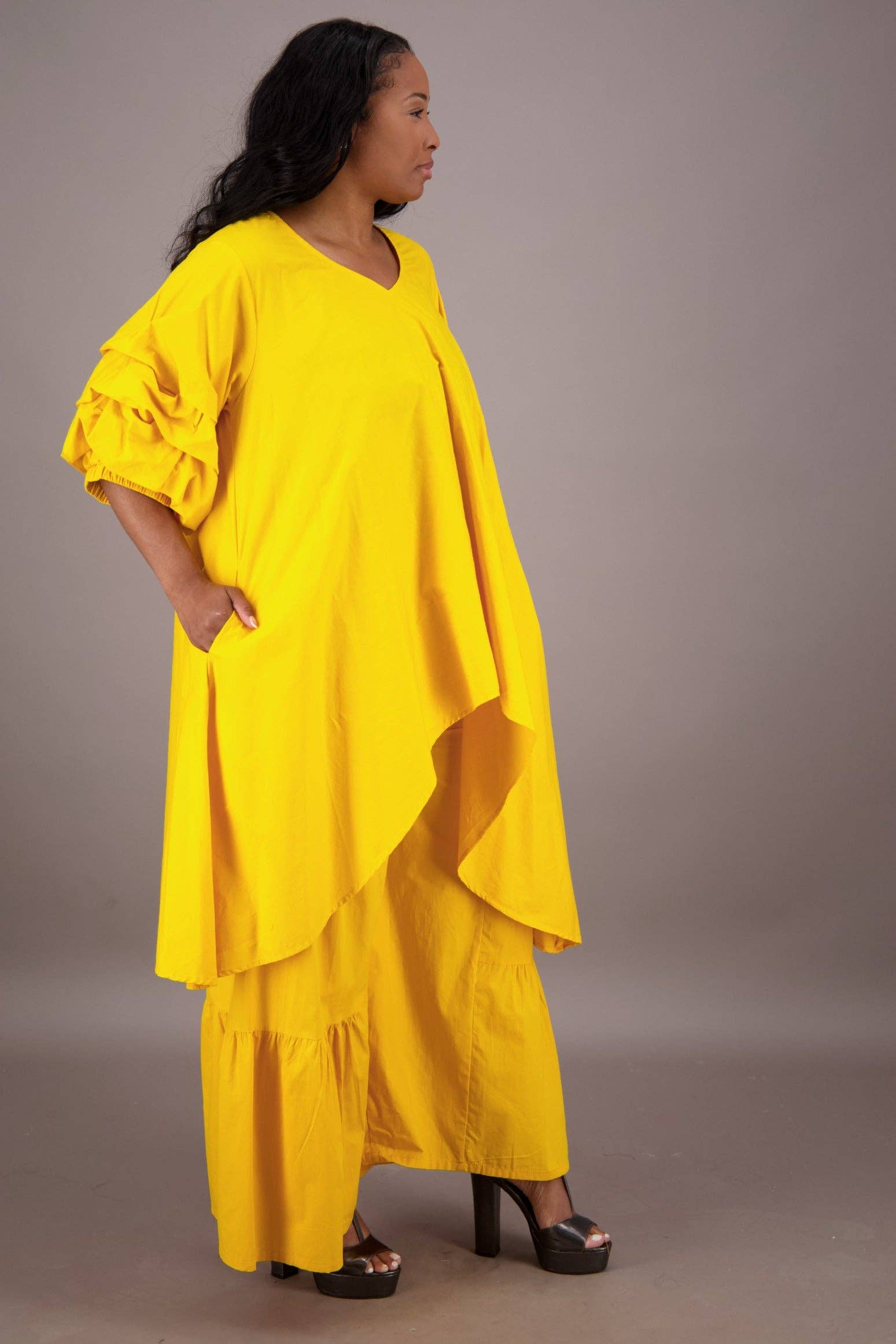 Advance Apparels – Großhandel Set aus Oberteil und Hose (NICHT Loungewear) – Damen – 2-teiliges Hosen-Set APS-250827