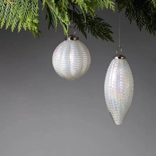 Be Home US - Wholesale Ornament - Opalescent Glass Scalloped Ornament
