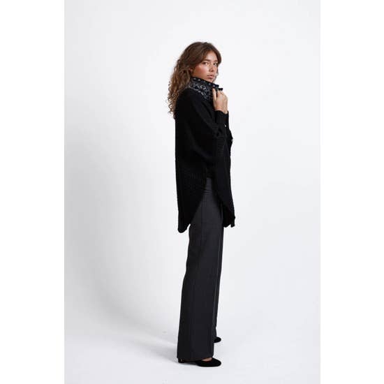 Norlender Knitwear AS - Wholesale Poncho - Women's - Birgit Wool Poncho (605)5