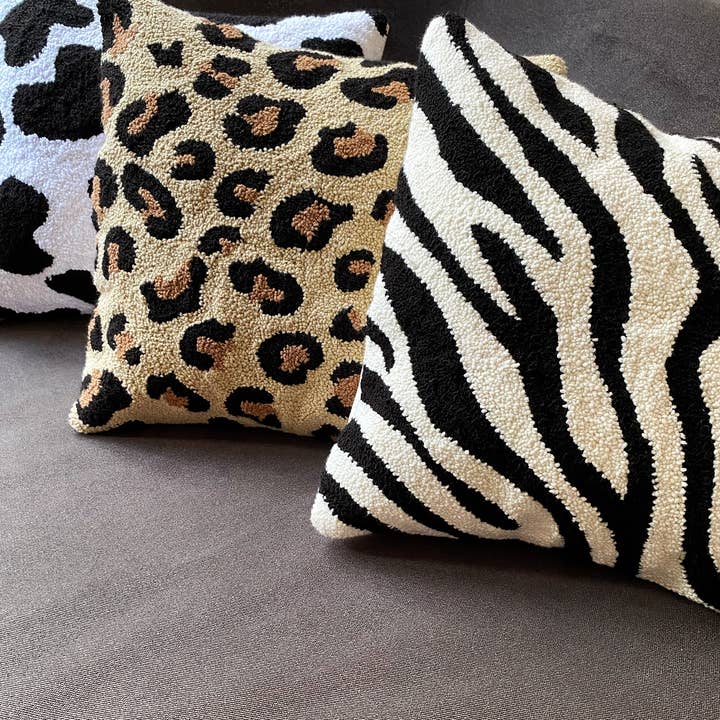 Honey Art and Nature - Vente Housse de coussin - Housses de coussin brodées guépard et léopard tuftées à la main5