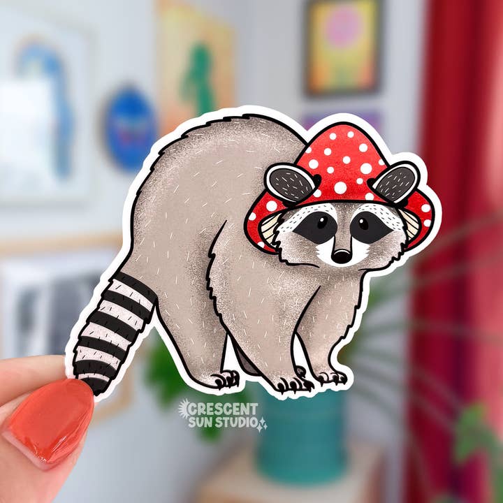 Adesivo a forma di procione, simpatico adesivo a forma di fungo per la vendita all'ingrosso da parte di Crescent Sun Studio