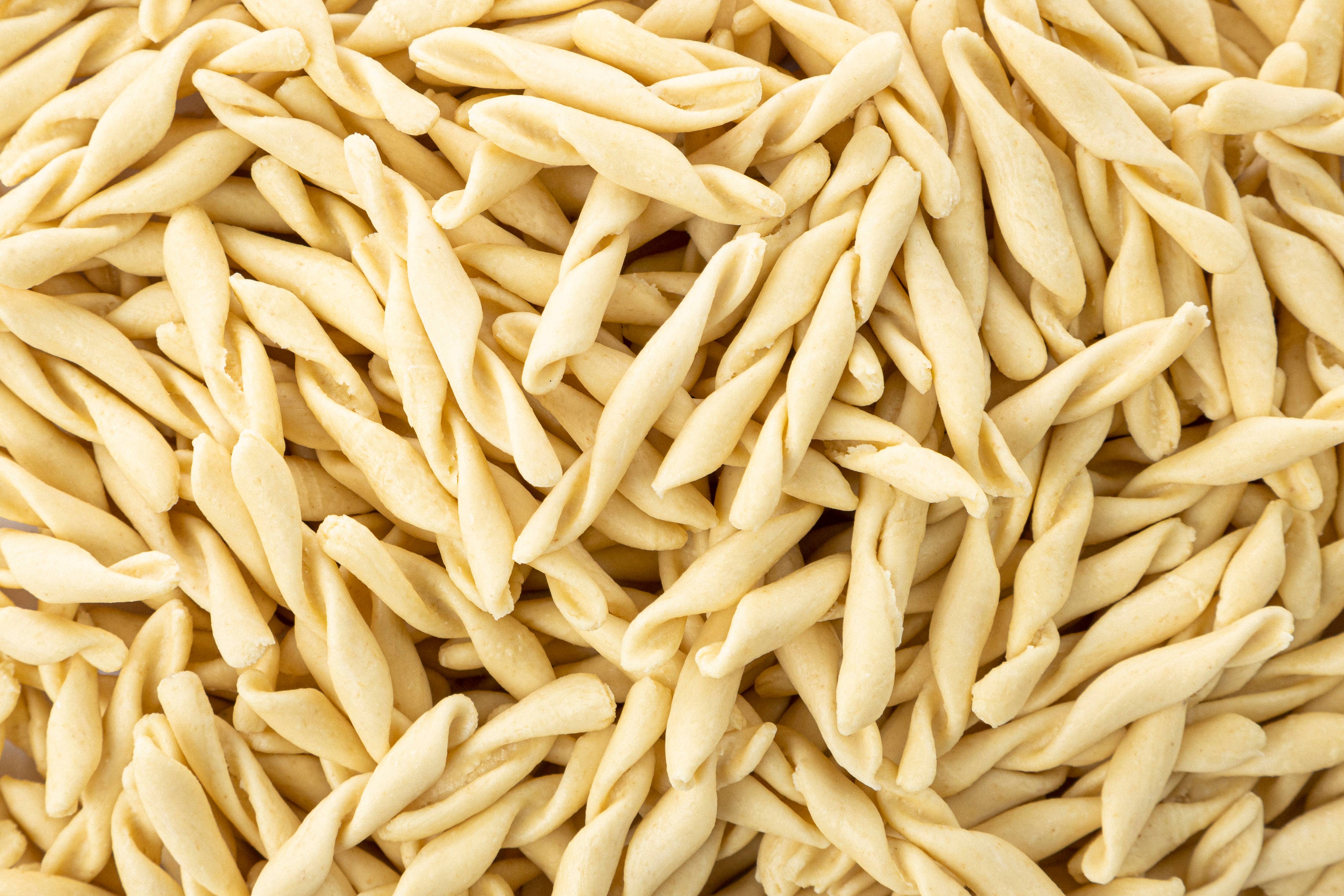 PASTA FAMIGLIA RAGUSO - Wholesale Pasta - STROZZAPRETI - Good Even Without Sauce1