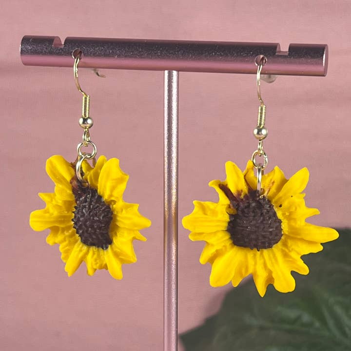 Boucles d'oreilles tournesol pour la vente par Baked Cupcake