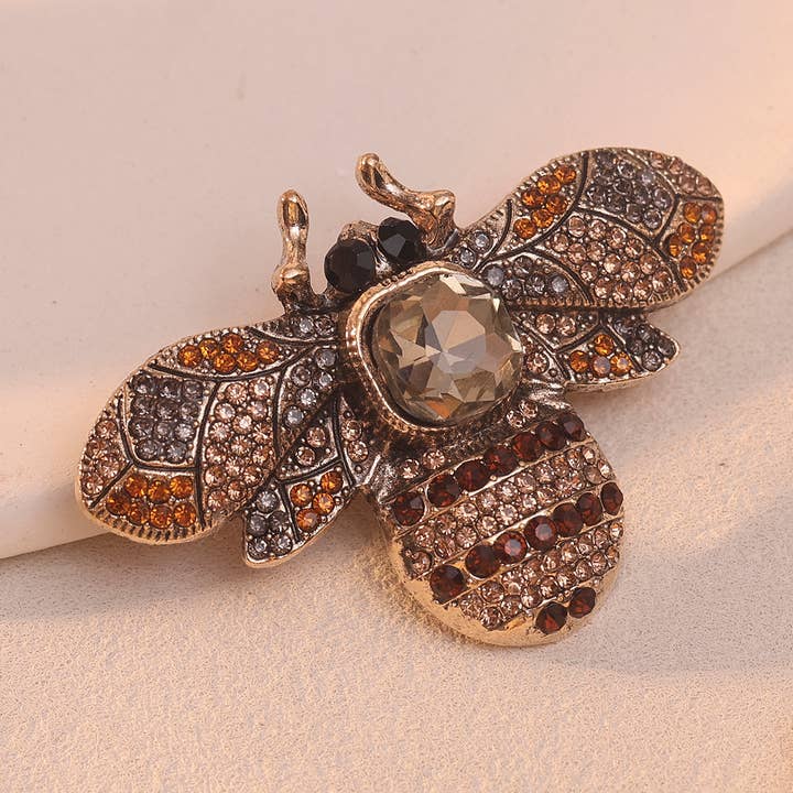 Broche Béatrice pour la vente par KALISTA