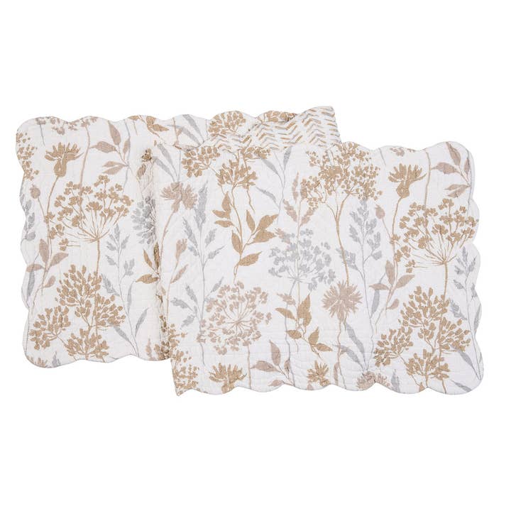 Chemin de table floral Carmella Fields pour la vente par C&F Home