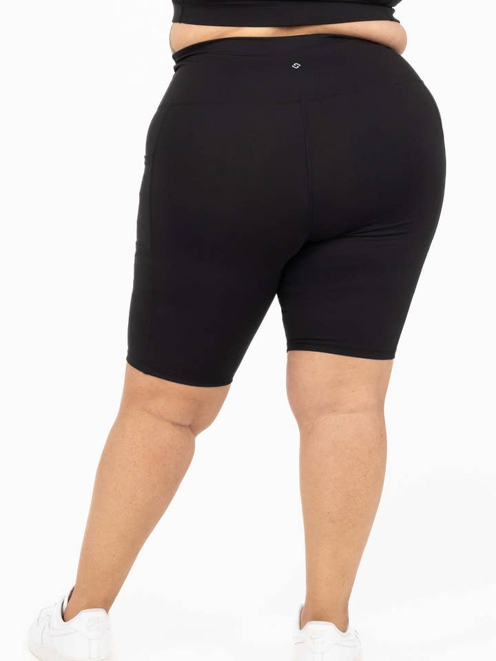 Superfit Hero - Wholesale Athletic Shorts - Women's - Pocket Bike Shorts 11 inch - Black3