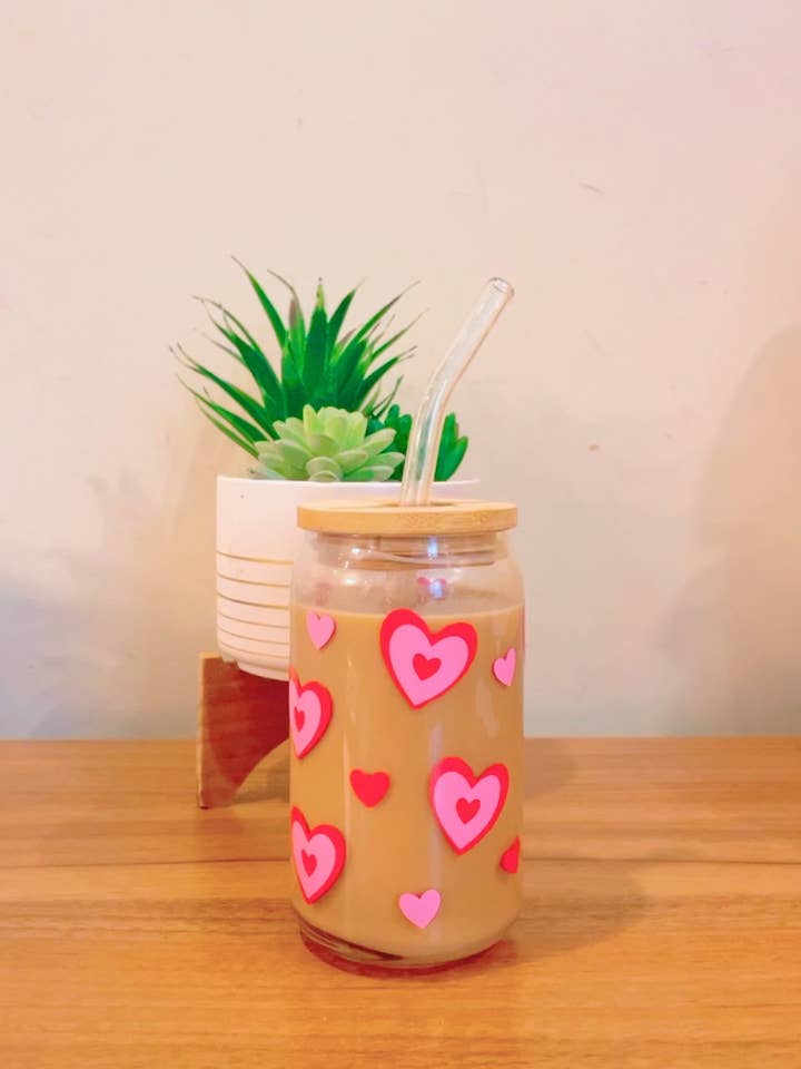Boîte en verre en forme de cœur pour la vente par Pink pretty designs