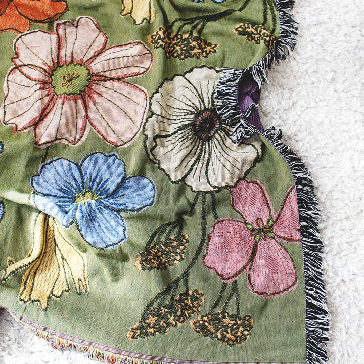 Calhoun & Co. - Wholesale Throw Blanket - Wild Flowers Tapestry Blanket