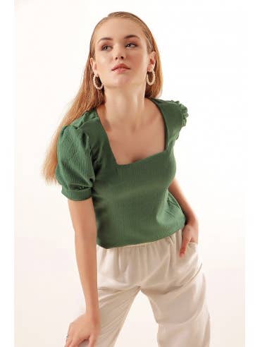 Mani Textile - Wholesale Blouse - Women's - Square neck blouse - Green1