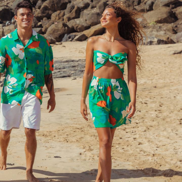 Short de volley unisexe en rayonne - Hau Flower Vert pour la vente par JAMS World