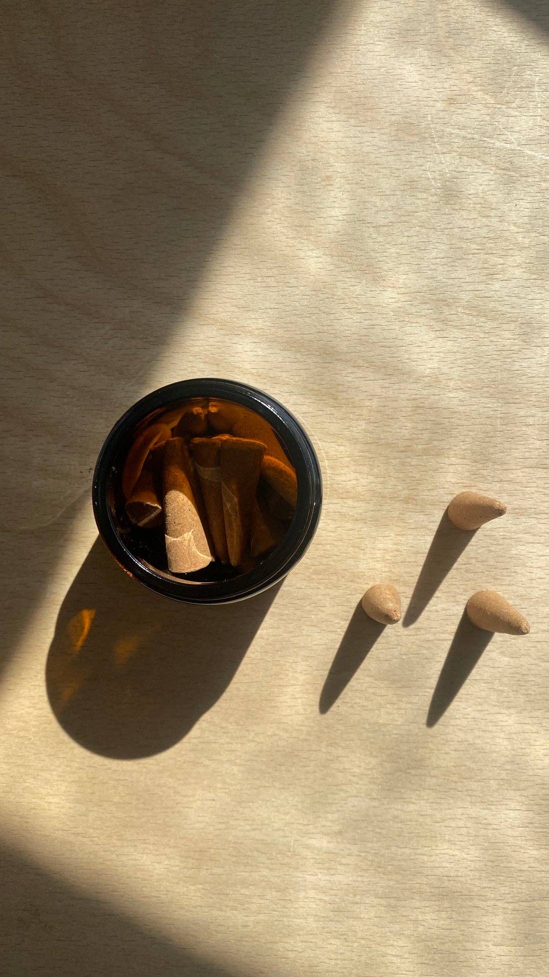 Bouclé - Wholesale Incense - Sandalwood & Ylang Ylang Incense Cones1