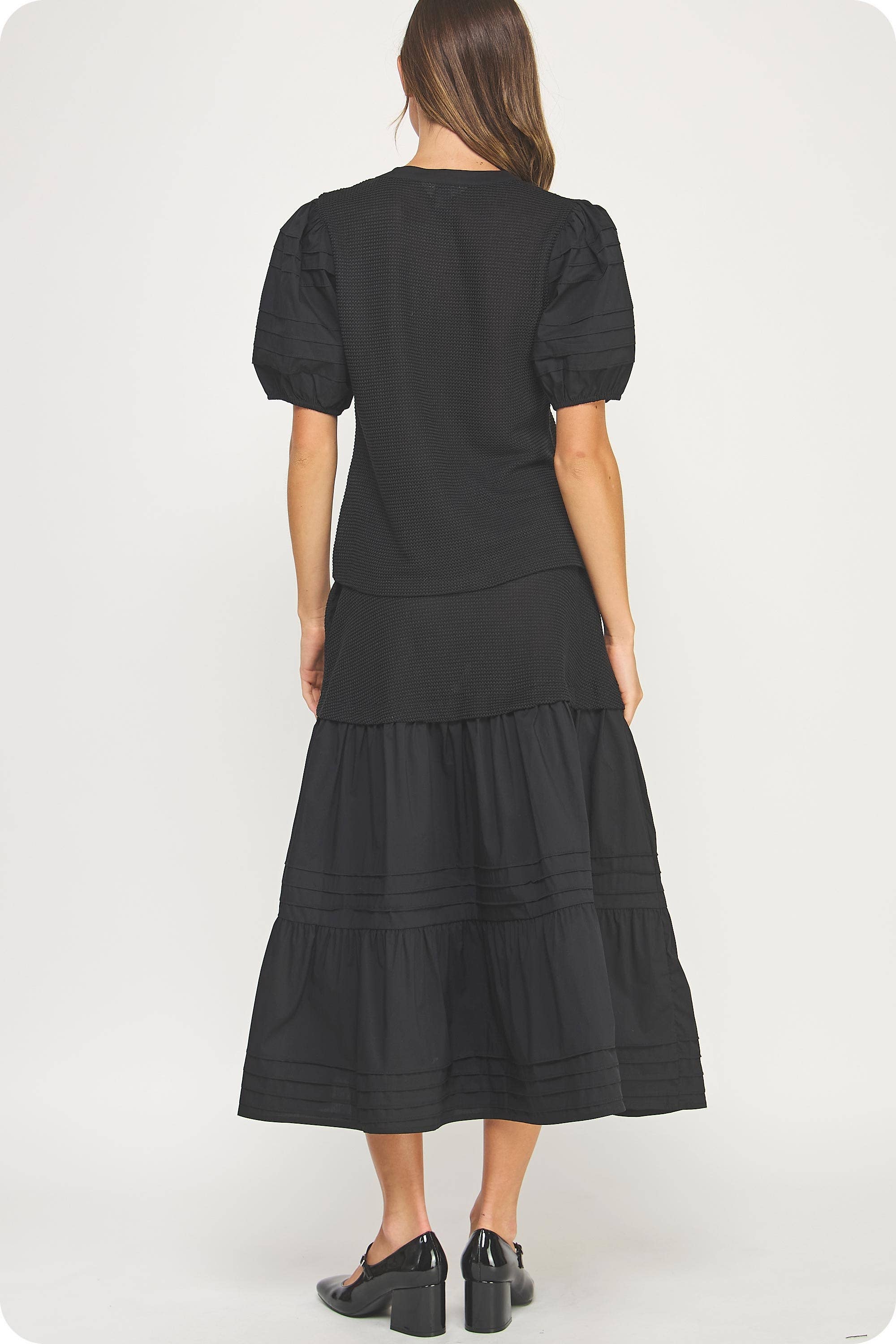 Strut & Bolt – wholesale Kjol - Dam – Pintuck-mixad midi-kjol i olika material13