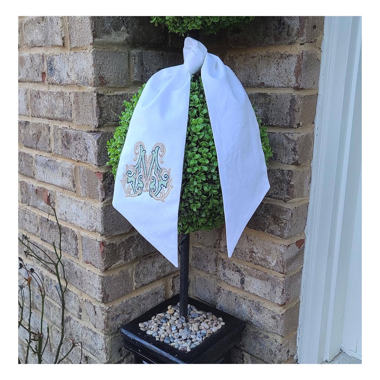 THE ROYALTY COLLECTION - Wholesale Wreath - Linen Blend Sashes8