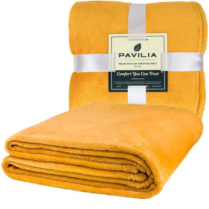 Pavilia - Wholesale Throw blanket - Classic Fleece Throw Blanket31