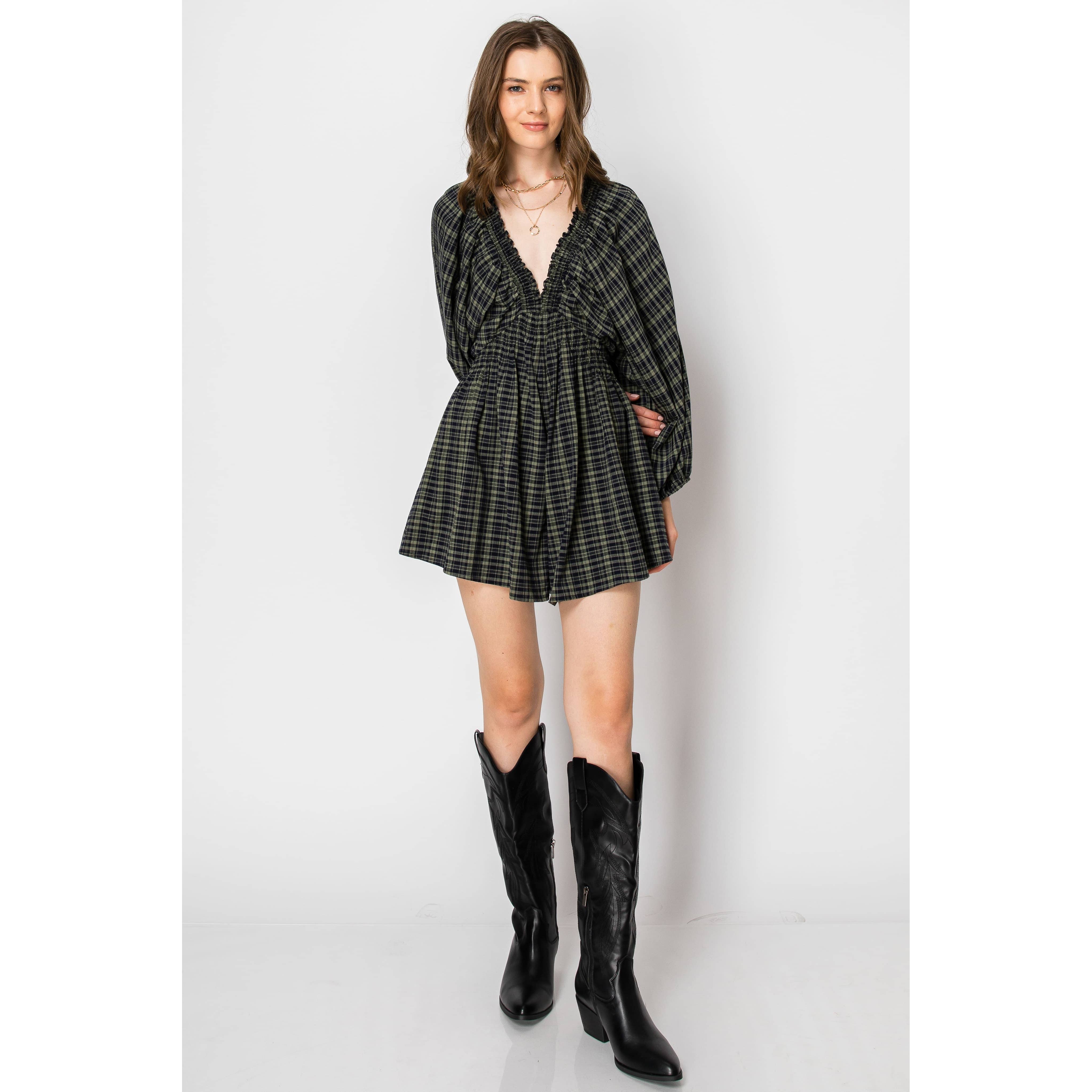 SKYLAR ROSE – wholesale Byxdress - Dam – Dolman Sleeve Pläd Smocked V-ringad ROMPER	2