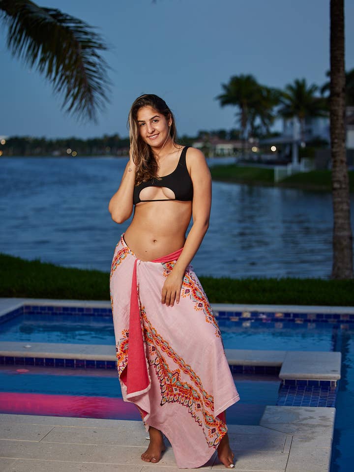 HANDDUK MED EN FICKA (två färger) för wholesale av Ranee's