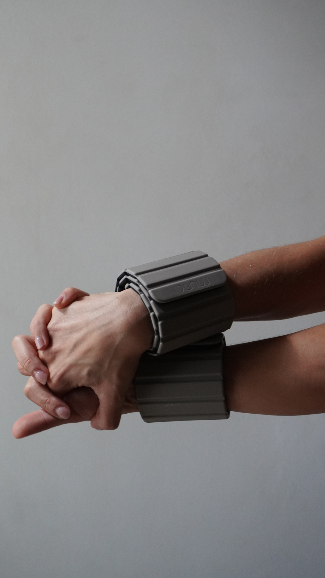 MUNA WELLNESS - Wholesale Fitness Equipment - Magnetic Ankle/Wrist Weight1